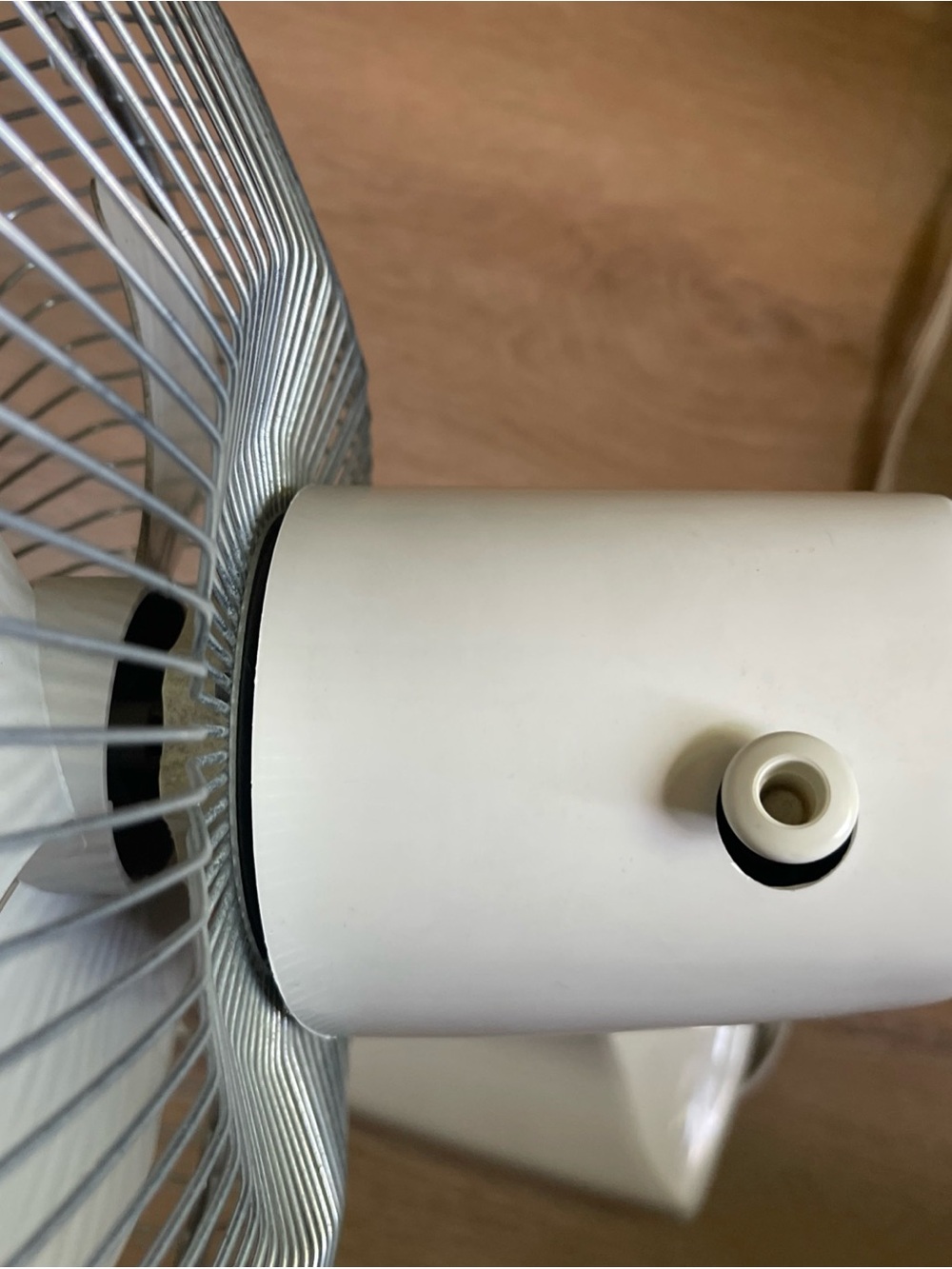 Vintage Air King Oscillating Desk Floor Fan - Picture 6 of 11
